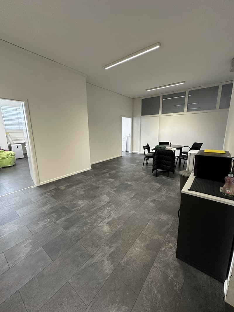Helle Bürofläche an zentraler Lage in Dietikon - mit Parkplatz (13)