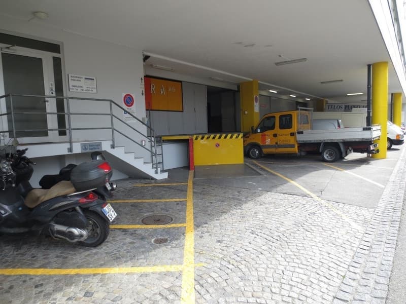 Espace de bureau/commercial au cœur de la zone de Dreispitz (2)