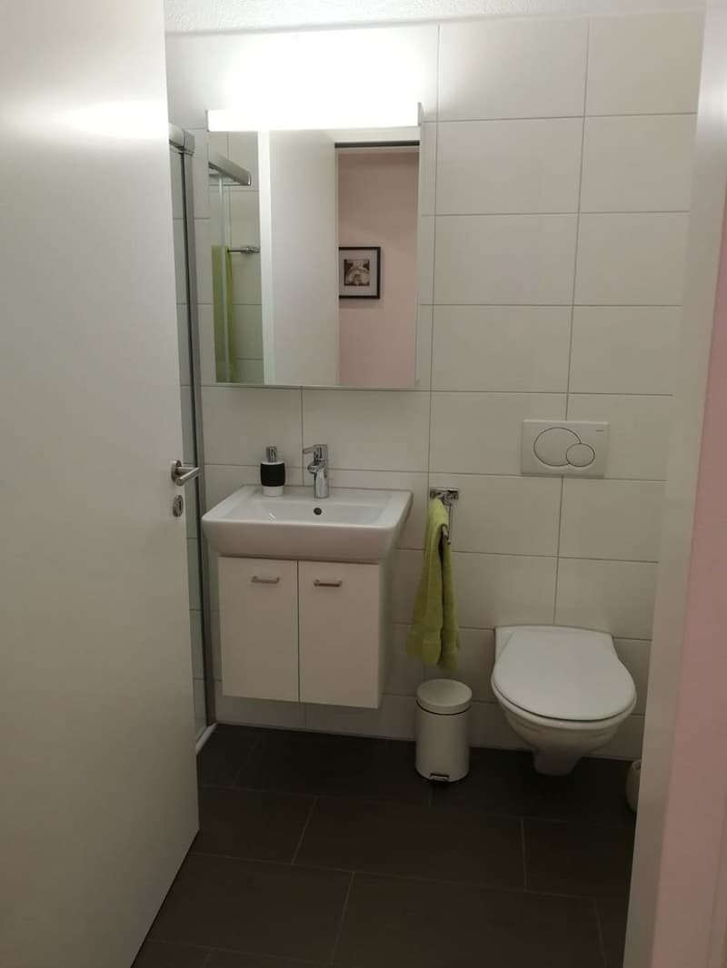 Separates Badezimmer
