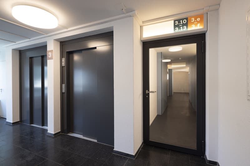 Raum für Ideen, Wachstum und Zusammenarbeit - Büro nahe Stadt Bern (8)