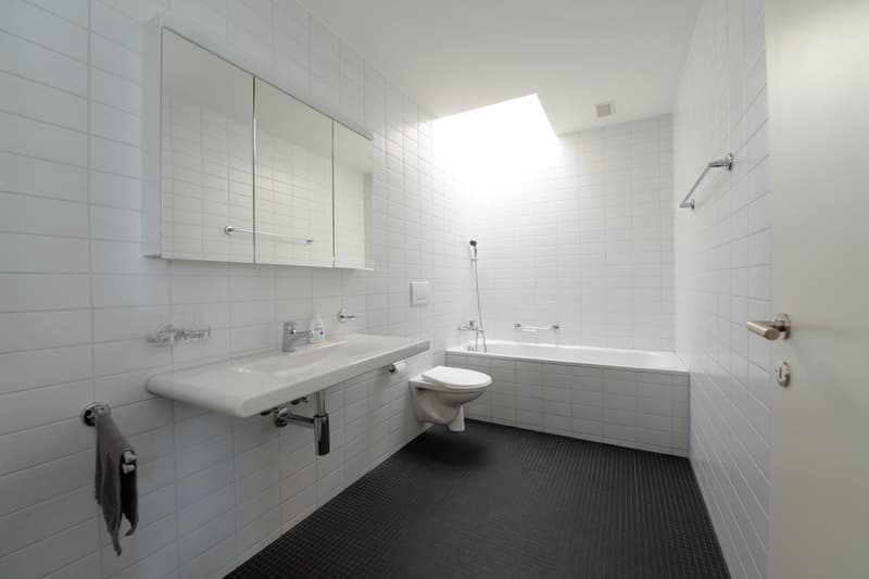 Badezimmer mit Badewanne