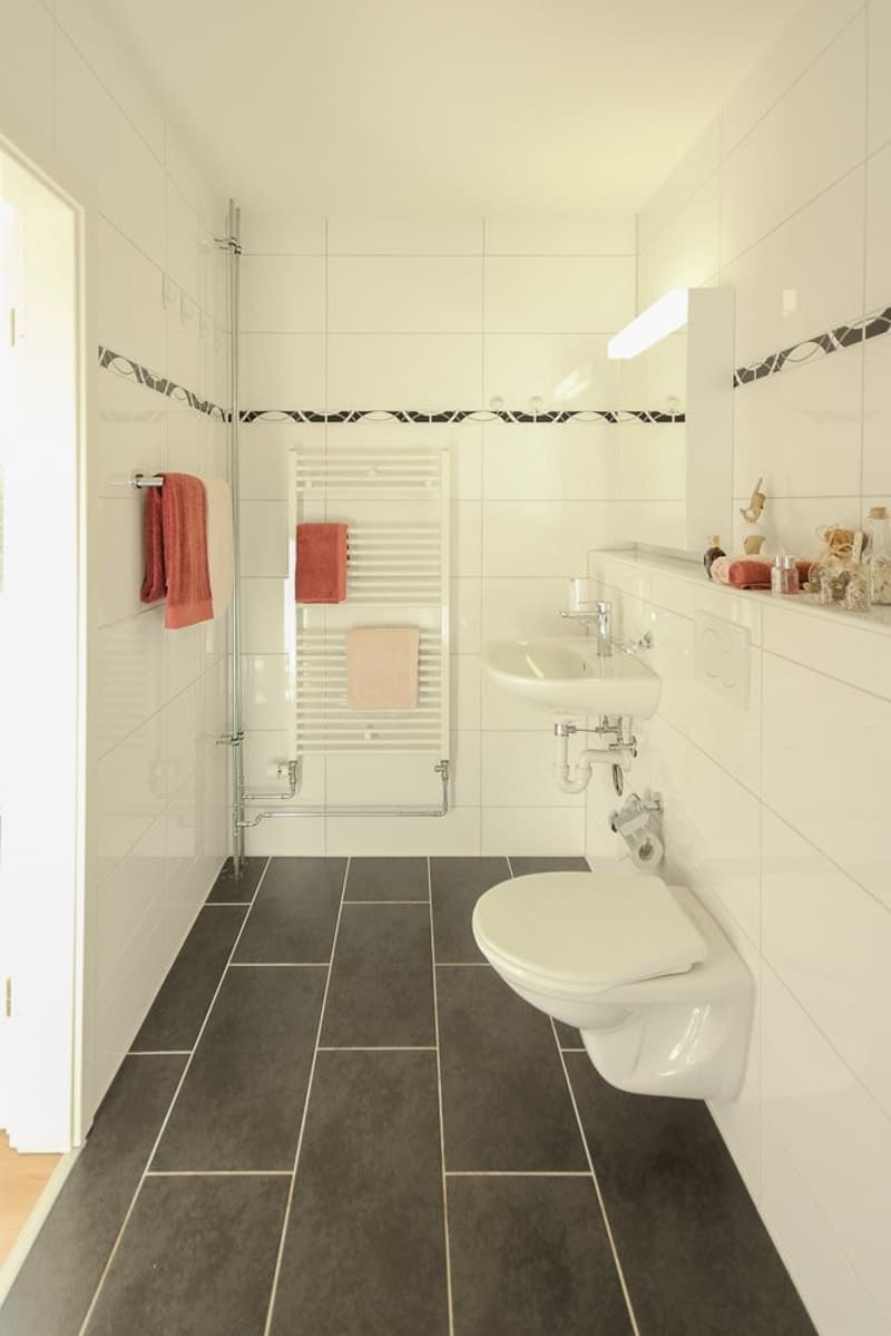 I82863_01_430060_Badezimmer.jpg