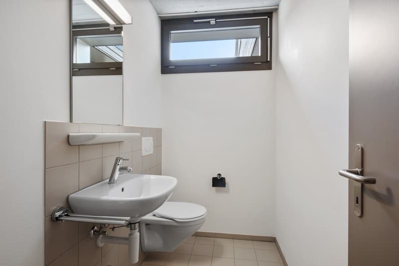 Separates Badezimmer