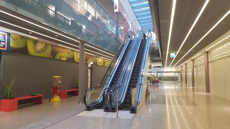 Instalate in un centro commerciale urbano di qualità (5)