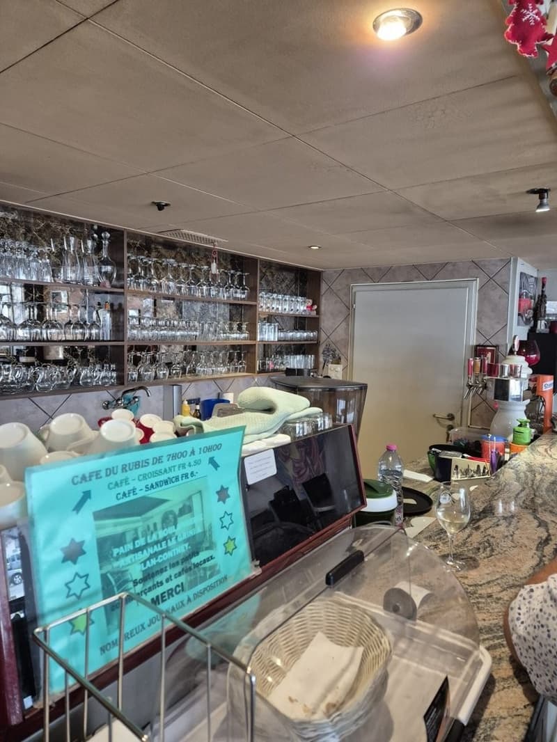 Bar.jpg