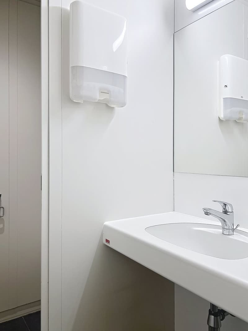 Sanitaires surface 730 m2