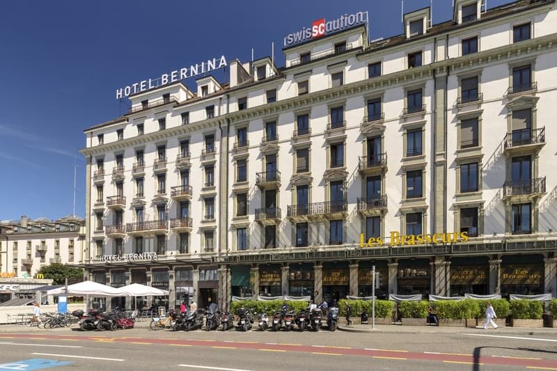 4 locali di 105 m2 di fronte alla Stazione Cornavin (1)