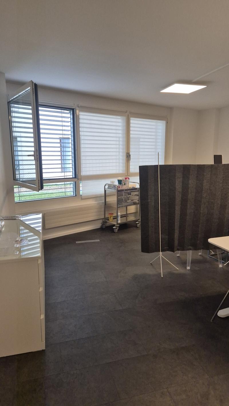 Zu vermieten - Büro von 360m2 im Herzen von Montreux! (2)