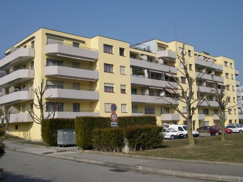 Place de parc à louer ! (1)