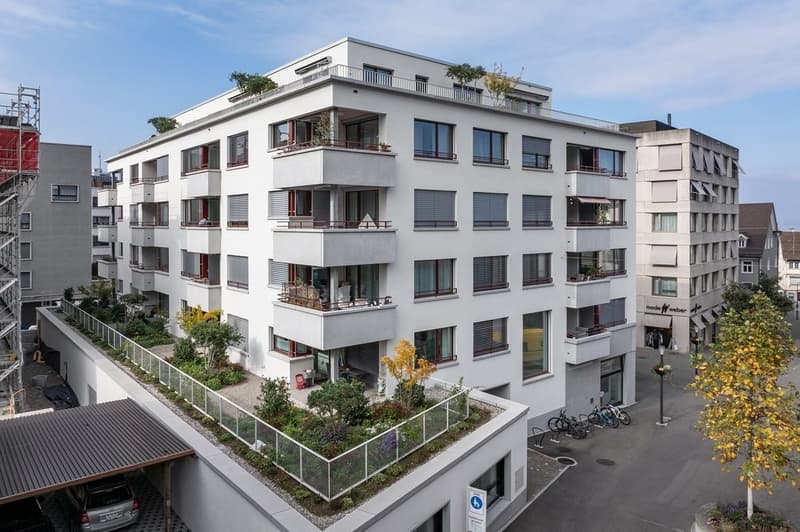Meili_Unternehmungen_AG_Kronenstrasse_10_Rorschach_Teil_2_Aussenansichten_Jeronimo_Vilaplana_Photography_05.jpg