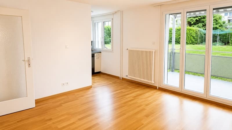Wohnzimmer mit Küche