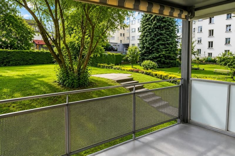 Balkon ins Grüne