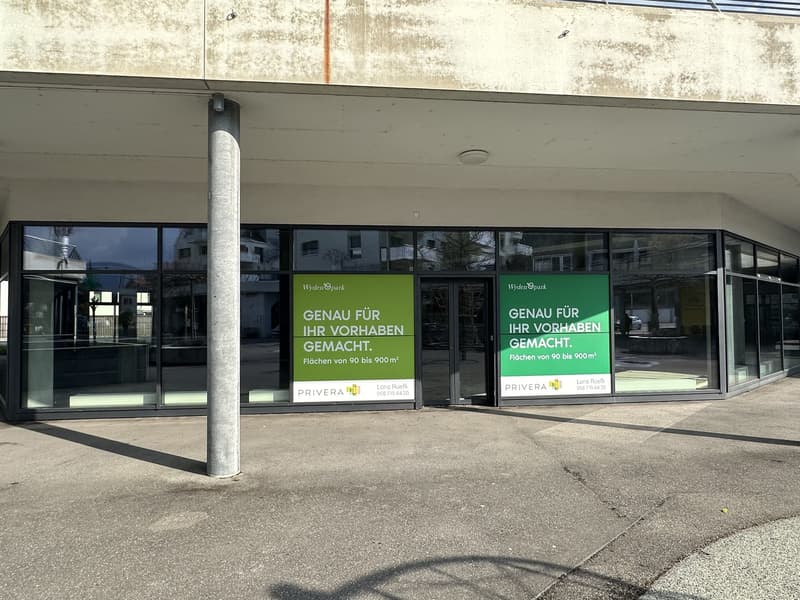 Attractive commercial spaces in the lively center of Studen BE, ideal location for your business success (4)