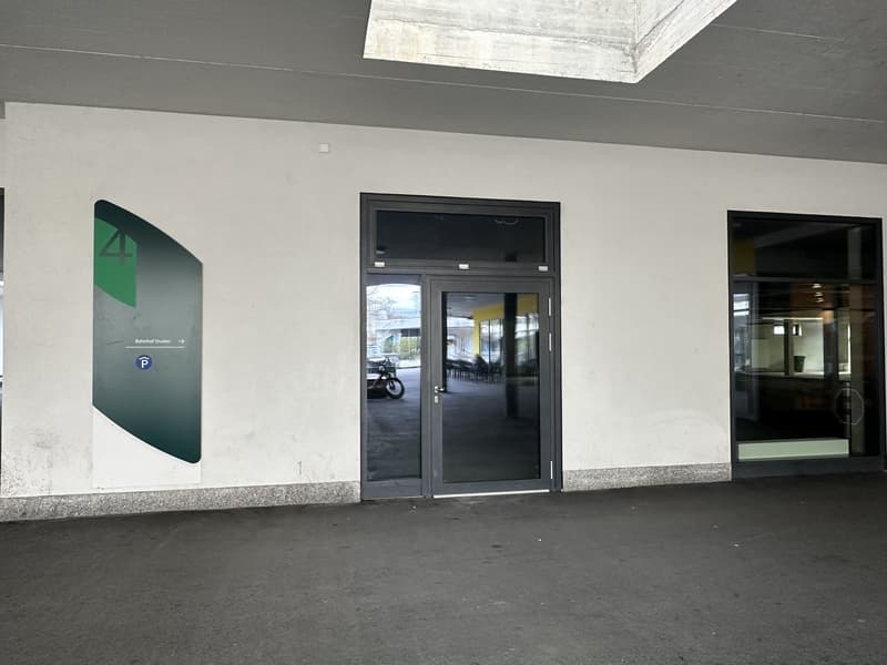 Attraktive Gewerbeflächen im lebendigen Zentrum von Studen BE ideale Lage für Ihren Geschäftserfolg (4)