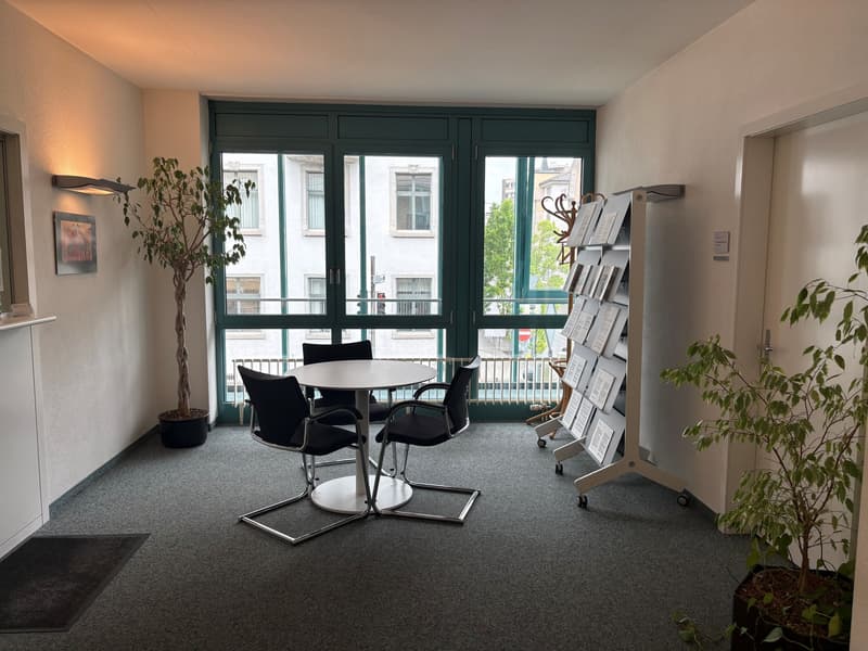 Espaces de bureau ou de pratique attractifs dans un emplacement central à Wil (4)