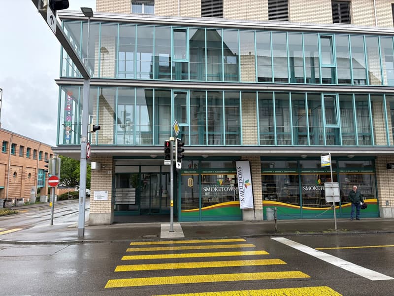 Espaces de bureau ou de pratique attractifs dans un emplacement central à Wil (2)