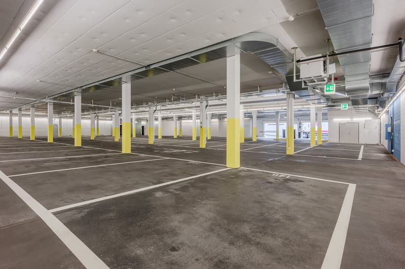Spazi aziendali ampliati a Winterthur - mobili per ufficio gratuiti inclusi! (13)