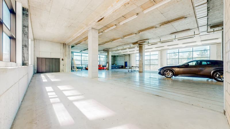 R4 - Einzigartiges Autohaus mit höchstmöglicher Visibilität (10)