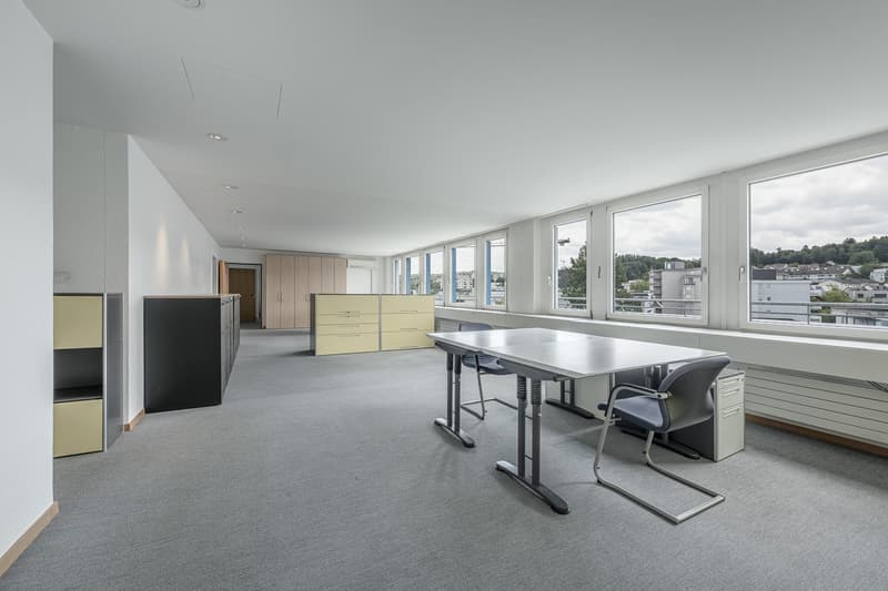 Bezugsbereite Bürofläche mit exklusiver Dachterrasse! (4)