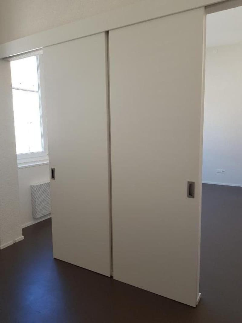 Beautiful 2-room apartment on the 2nd floor for rent in Le Locle, ideally located (5)