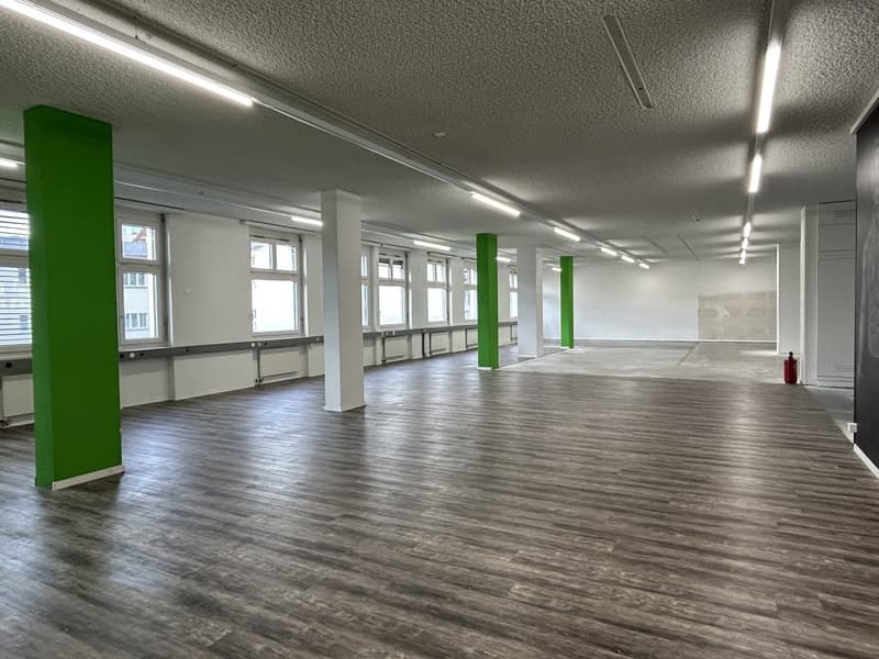 Spazio flessibile per ufficio o studio in posizione centrale a Rüti ZH! (5)