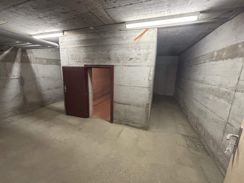 La Chaux-de-Fonds 2 locale deposito nel seminterrato in affitto (2)