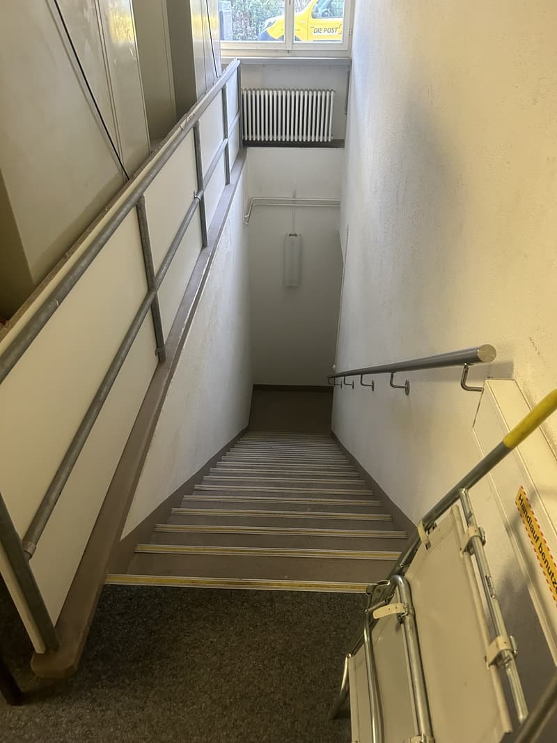 Gewerbefläche EG und Lager/WC 1.UG, Total ca. 146m2 zzgl. der Anlieferung (10)
