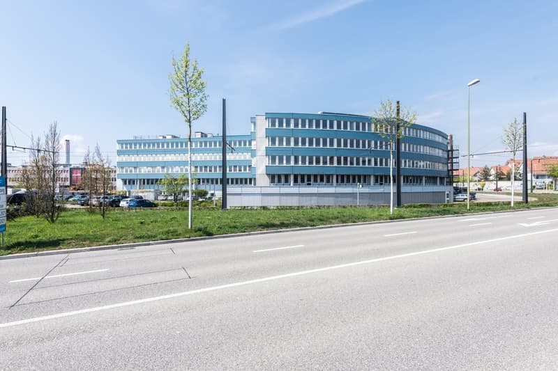 Ufficio completamente sviluppato a Wallisellen (2)