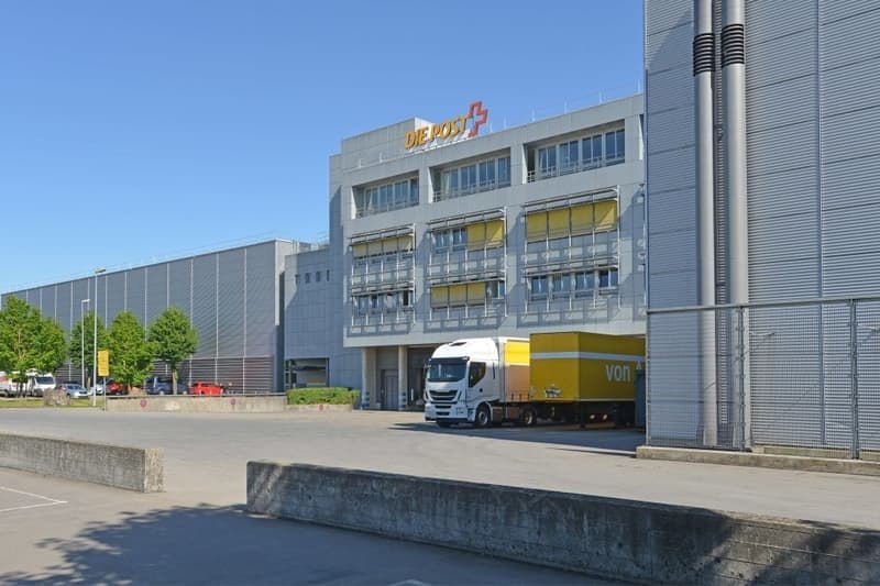 Your office directly at Mägenwil train station (4)