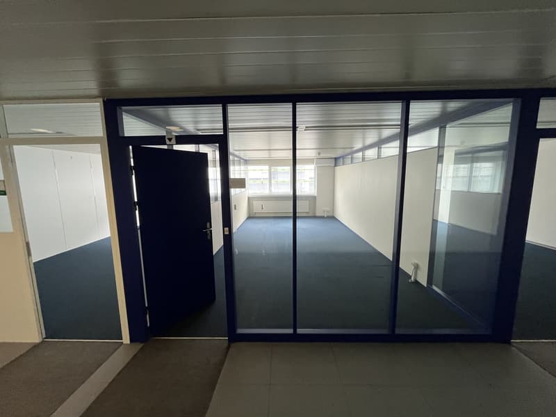 Halle industrielle exclusive (1er étage) avec bureaux intégrés à Neuendorf SO (6)