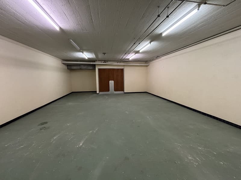 Zu vermieten Lager von 72 m² in Le Locle (4)