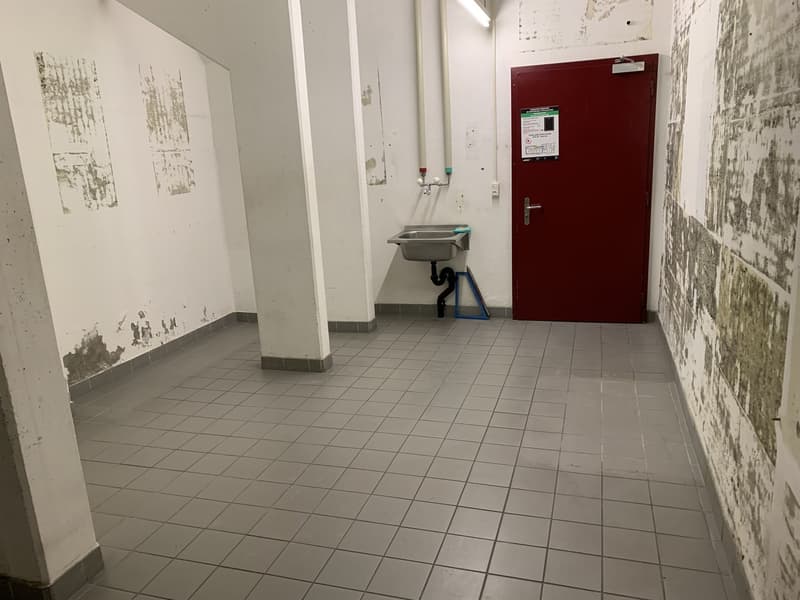 Locale di 23 m2 in affitto, a due minuti a piedi dalla stazione di Montreux (4)