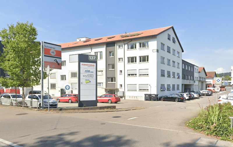 Attractive office spaces in Schlieren, diverse sizes in central location (1)