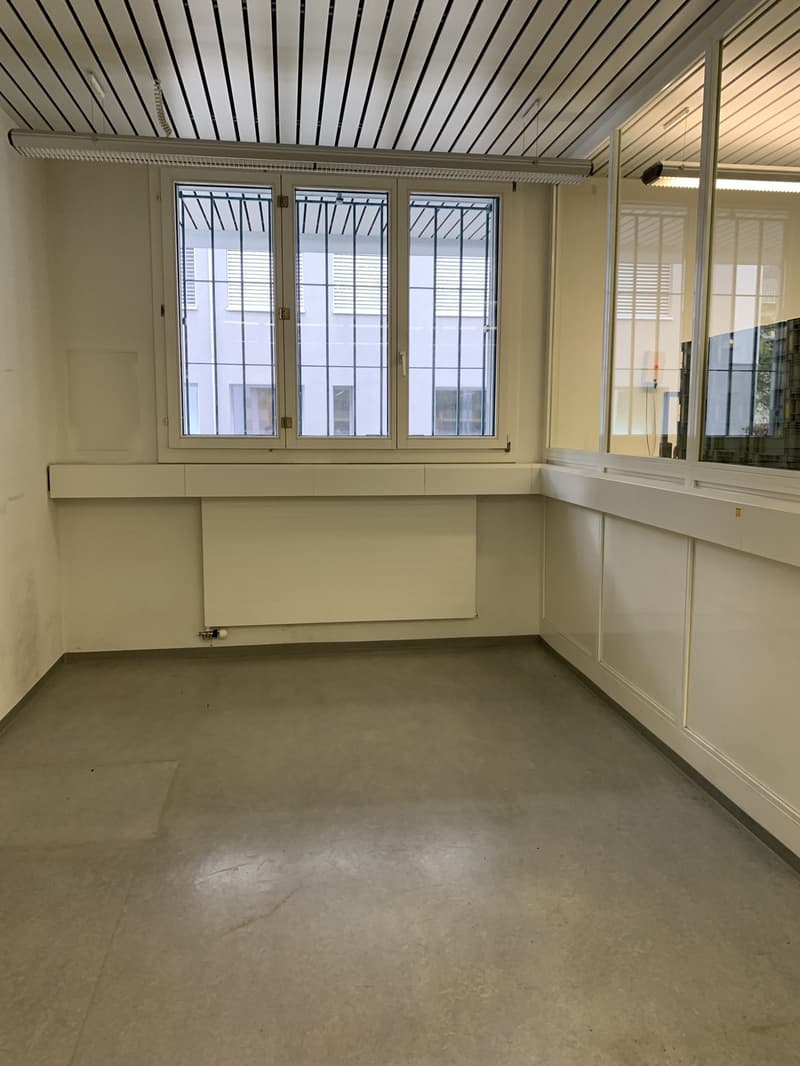 Gewerbefläche zu vermieten (5)