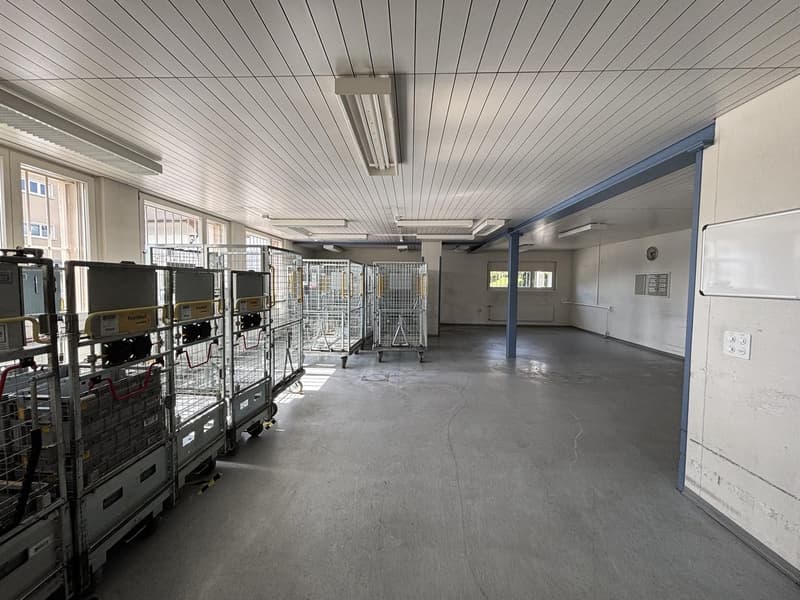 Attractive commercial space with versatile usage options in Kriegstetten (10)