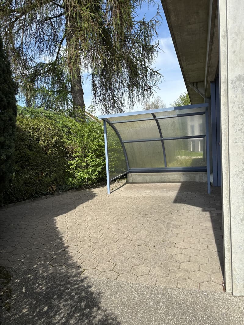 Attractive commercial space with versatile usage options in Kriegstetten (4)