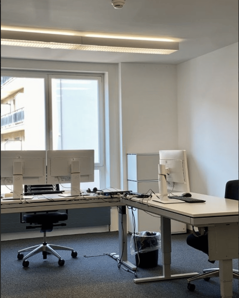 BRIGHT OFFICE IN BELLINZONA (2)