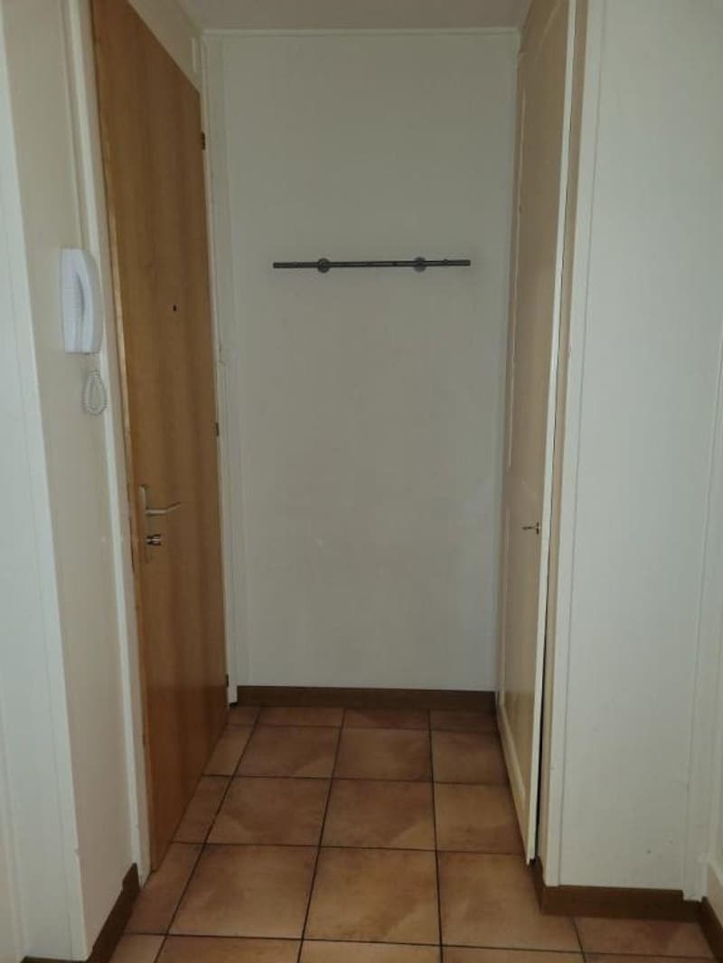 Appartamento di 3 locali al 2° piano in affitto a Fleurier, situato in posizione ideale (11)