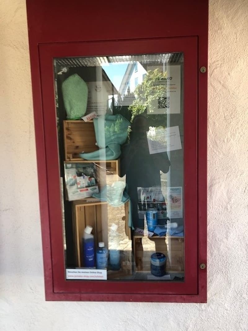 Display case at the post office building in Steinen for rent (2)