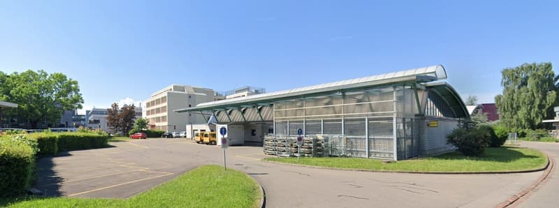 Espace commercial/entrepôt attractif à Glattbrugg avec des connections de trafic optimales (1)