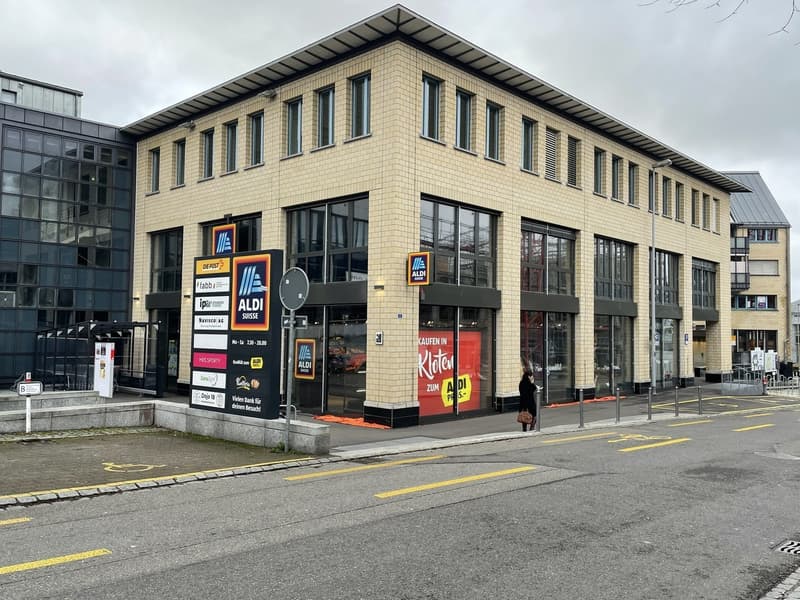 Parken Sie Ihr Auto an bester Lage (2)