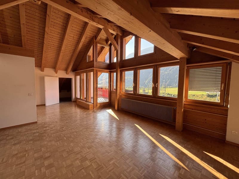 3.5-Zimmer-Dachwohnung in Disentis - befristet zu vermieten (3)
