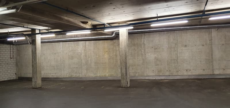 Zofingen, Einstellhallenplatz direkt am Bahnhof zu vermieten (2)