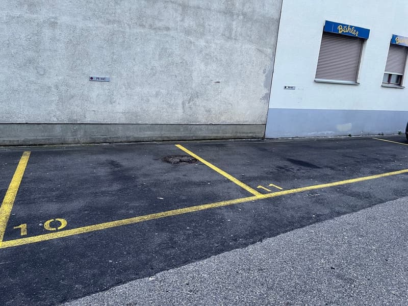 Tiny-Aussenparkplatz im Zentrum von Interlaken (2)
