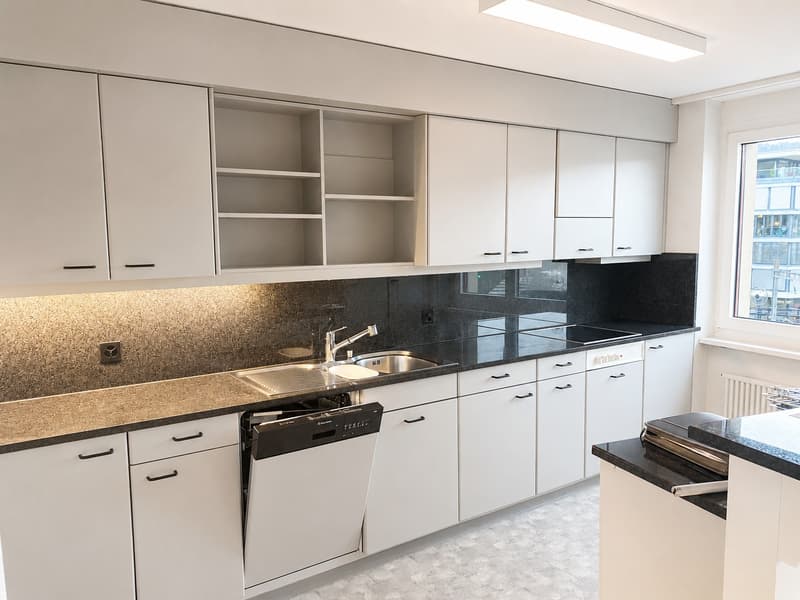4.5-Zimmerwohnung mit Cheminée in Zentrum von Baden (3)