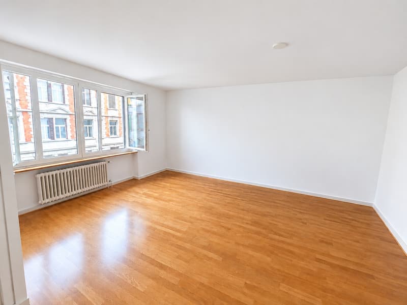 Grosszügige 5-Zimmer-Wohnung an zentraler Lage in Zürich (5)