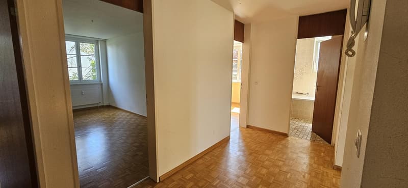 4.5 Zimmerwohnung in Schönenbuch (1)