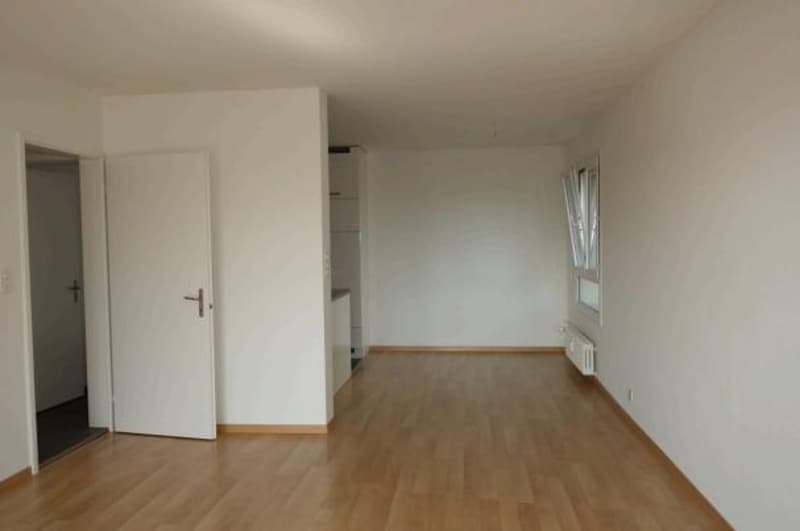Appartamento di 3.5 locali al 7° piano a Birsfelden (4)