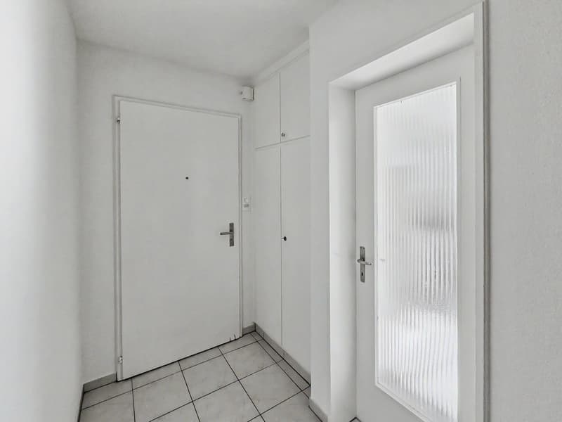 Appartamento luminoso di 3 locali con balcone (6)