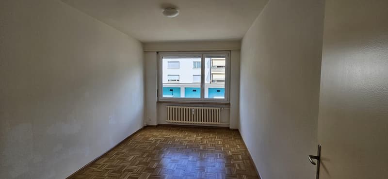 3-Bedroom Apartment with Balcony (2)